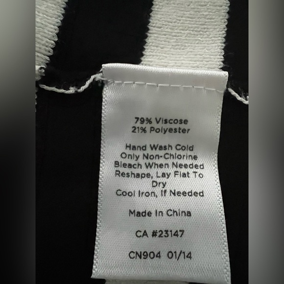 🌸 🌼 🌺 Talbots 1xp Striped 3/4 length sleeve top - Picture 4 of 5